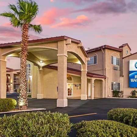 Best Western China Lake Inn